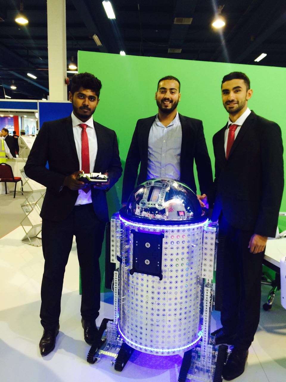 Ooredoo Muscat green screen photobooth interactive kiosk by PearlQuest