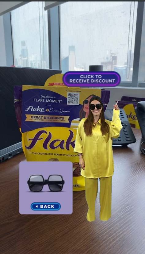 Virtual character meet-and-greet experience using interactive technology